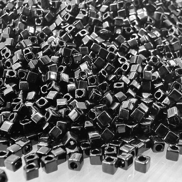 Miyuki siemenhelmi kuutio 1,8 mm musta [black], 20 g